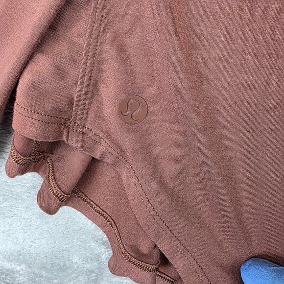 Lululemon Shirt Womens Size XL Brown Long Sleeve Scoop Hem Relaxed Lounge Top - Picture 7 of 7